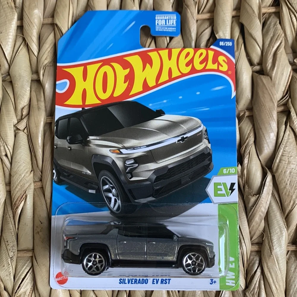 Hot Wheel Chevy Silverado EV RST Truck HW Electric Vehicle Hotwheels New 2025